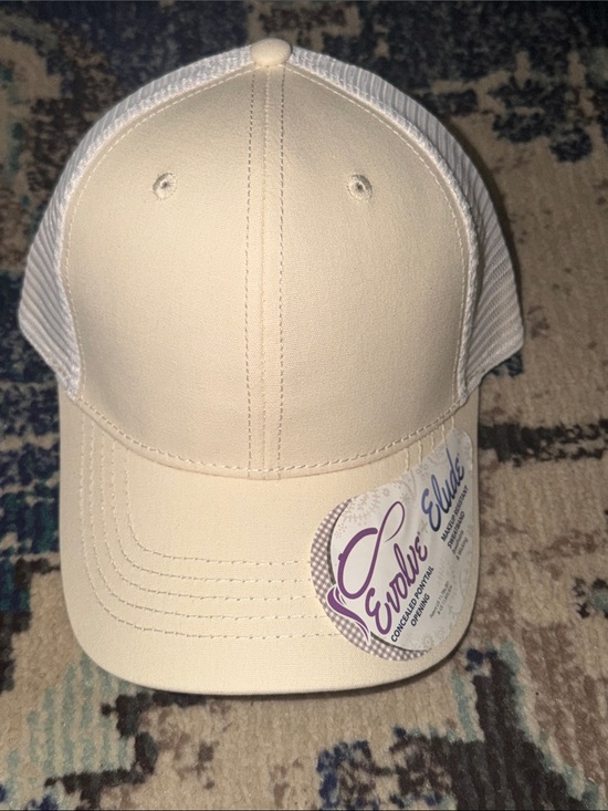 inifinity her Accessories - New Womens Infinity Her Trucker Hat